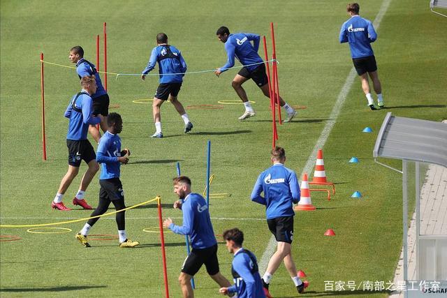 鲁治申泡汤反衬泰山最大短板 输在板凳？输在换代